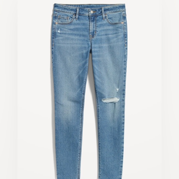 Old Navy Mid-Rise Rockstar Super-Skinny Ripped Cut-Off Ankle Jeans for Women - Picture 4 of 7